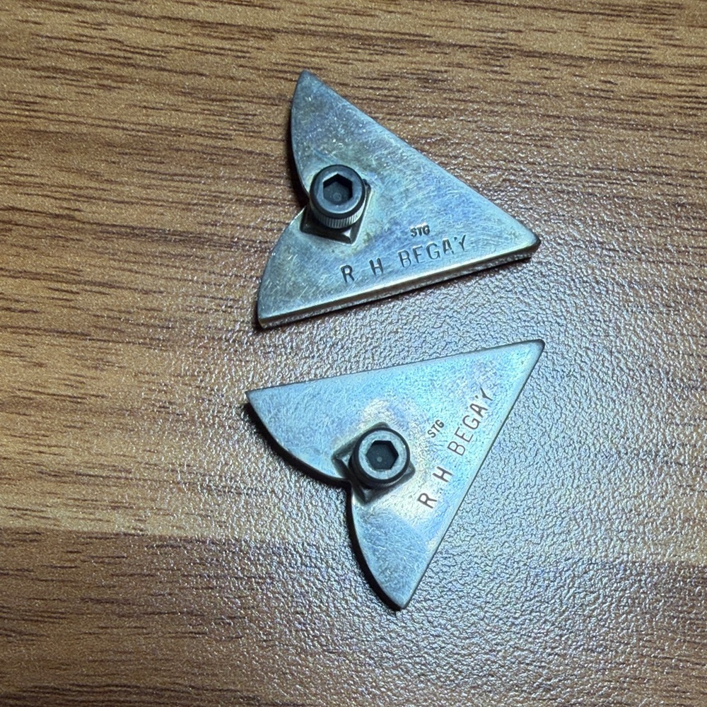 Vintage Navajo Sterling Silver Collar Tips – R.Y. Begay - Picture 2 of 3